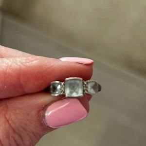 Ladies aquamarine ring